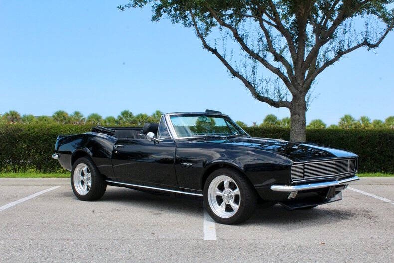 Chevrolet-Camaro-1967-Hatchback-Black