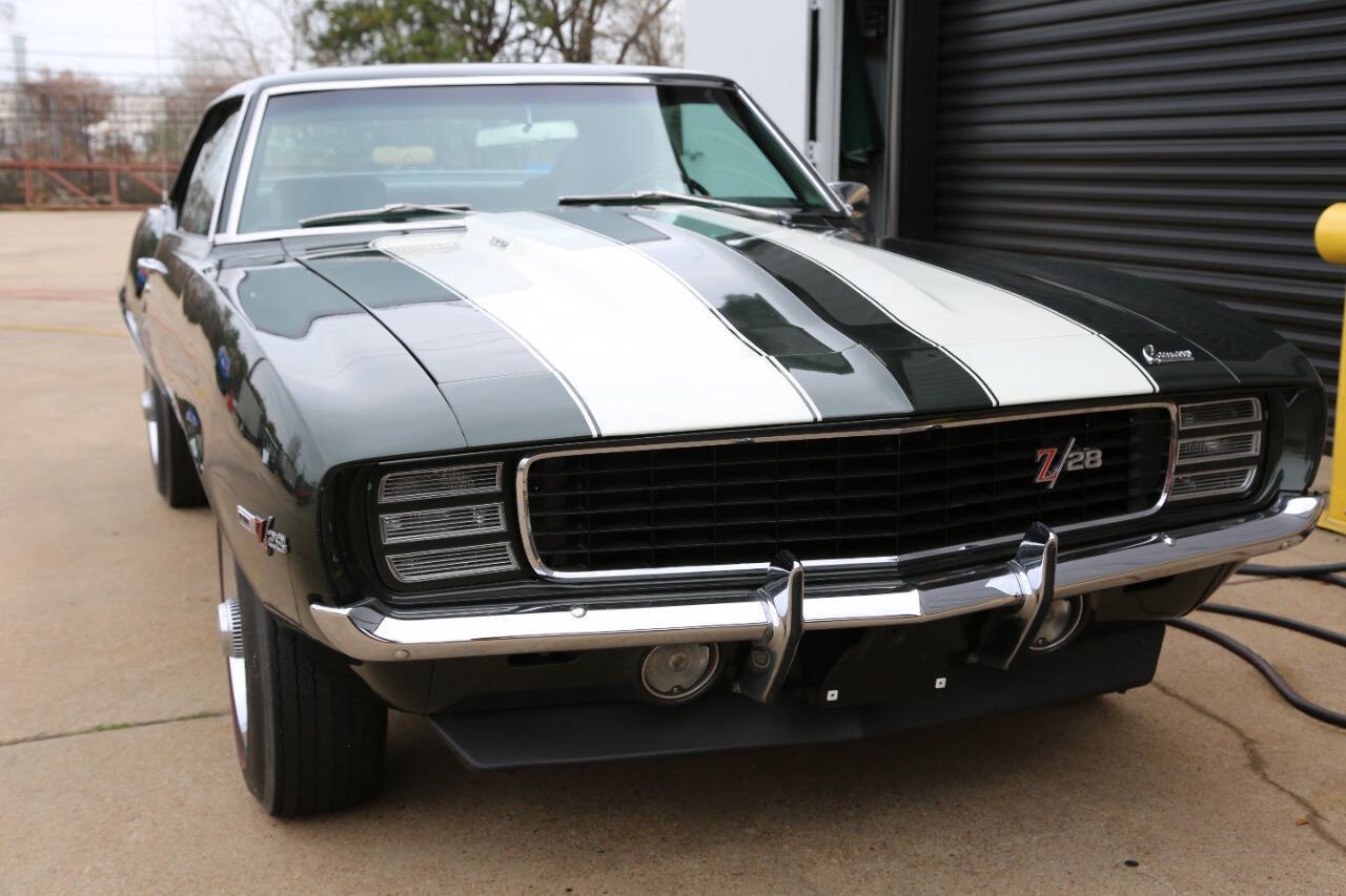 Chevrolet-Camaro-1969-Coupe-Green