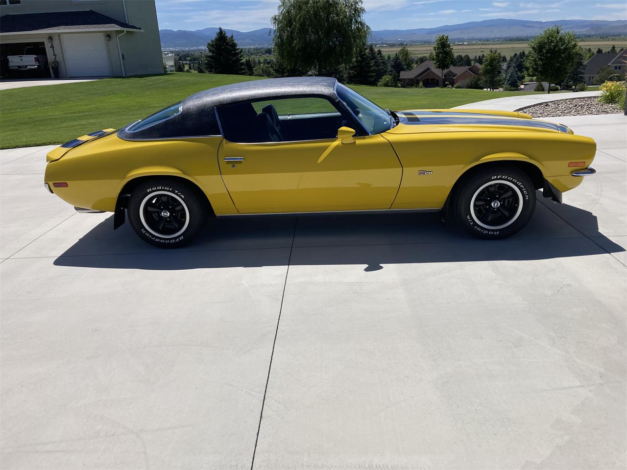 Chevrolet-Camaro-1971-yellow-black