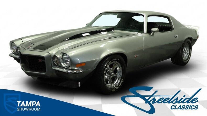 Chevrolet-Camaro-1972-Silver-Black