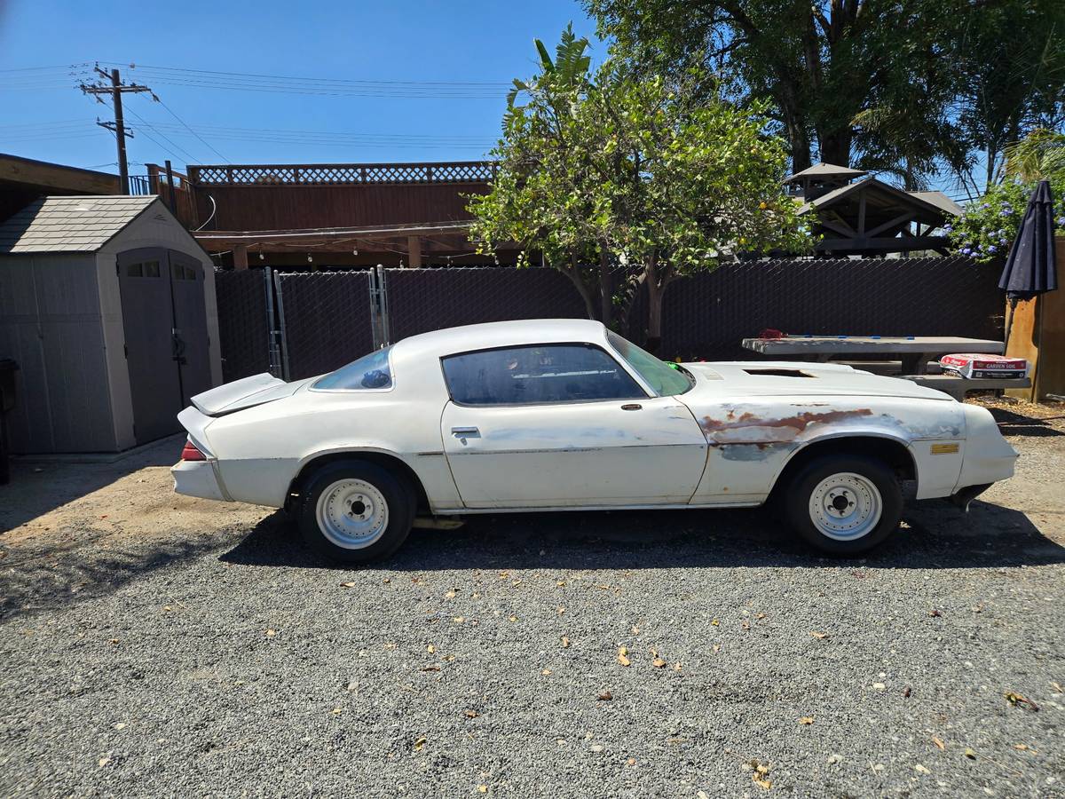 Chevrolet-Camaro-1976