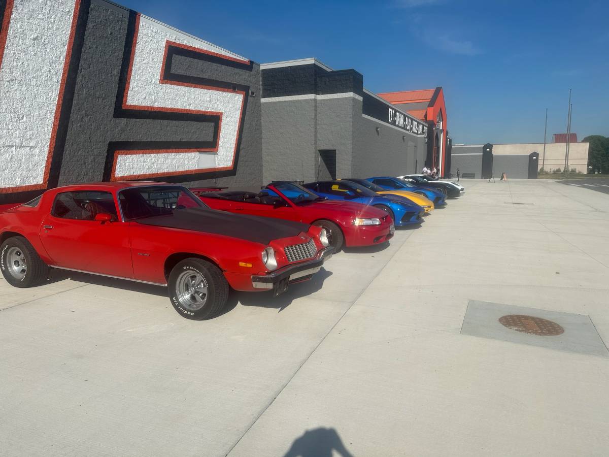 Chevrolet-Camaro-1977-red