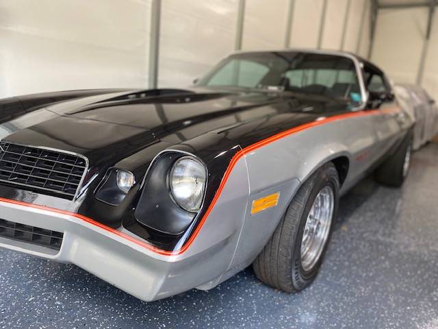 Chevrolet-Camaro-1978-silver
