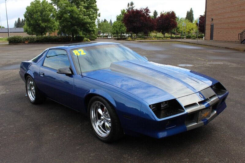 Chevrolet-Camaro-1982-Blue-Black