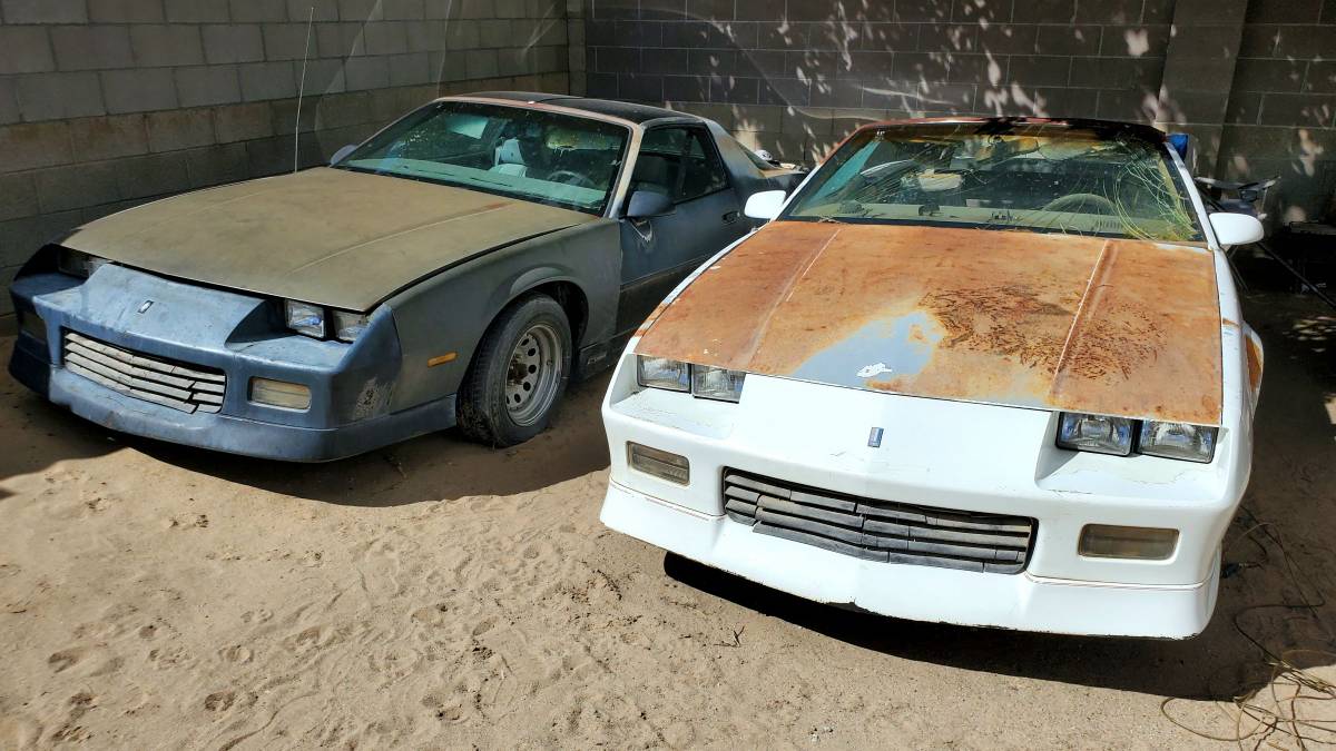 Chevrolet-Camaro-1989