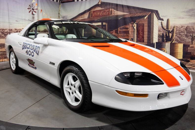 Chevrolet-Camaro-1996-White