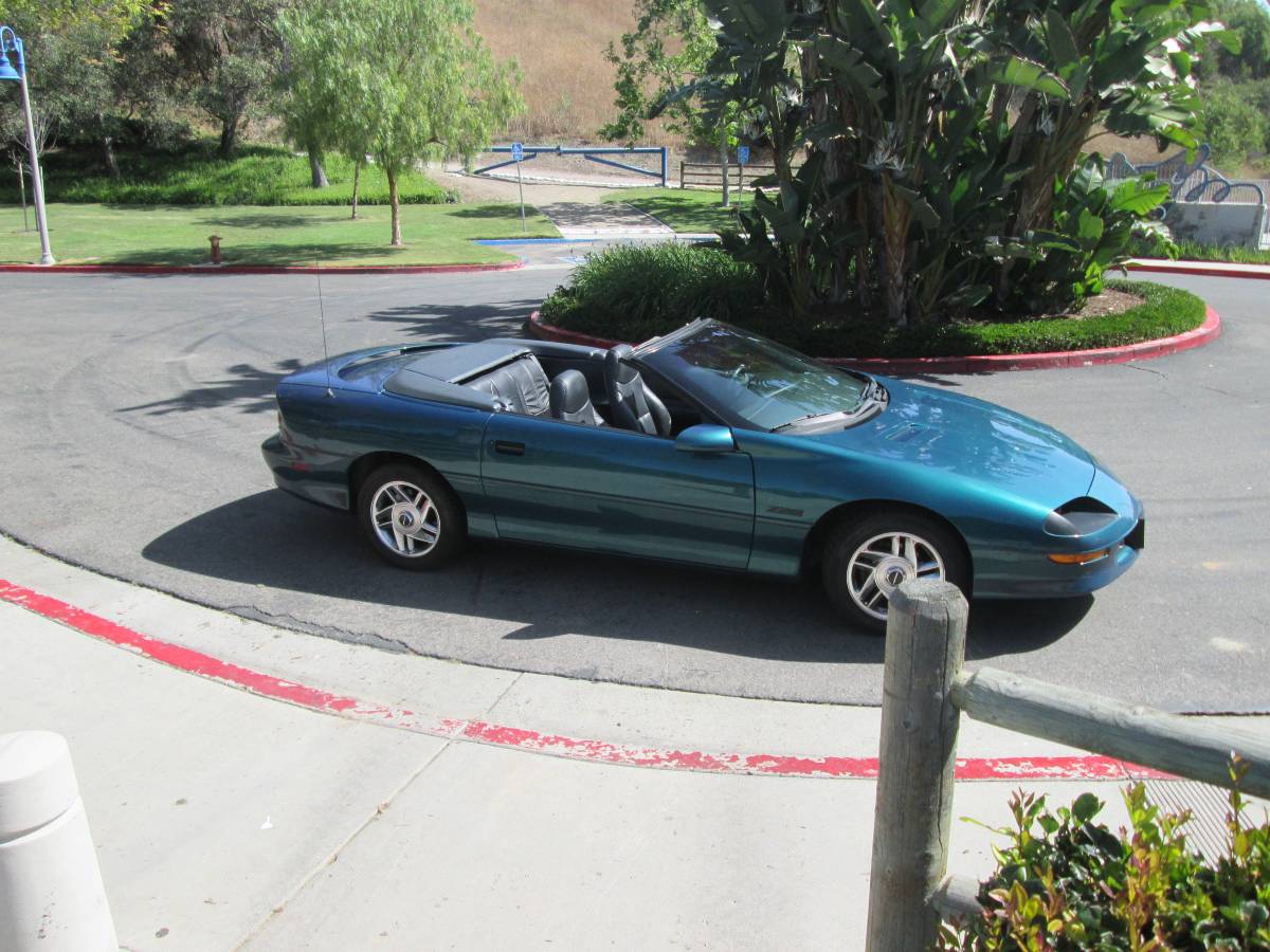 Chevrolet-Camaro-z28-convertible-1995-blue