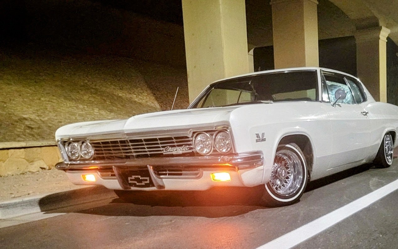 Chevrolet-Caprice-1966-Coupe-Blue