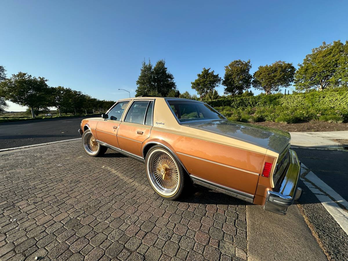 Chevrolet-Caprice-classic-1979-custom