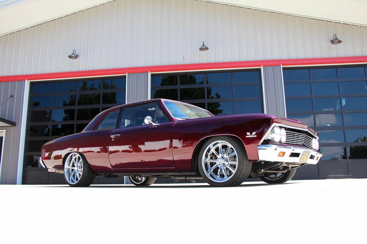 Chevrolet-Chevelle-supercharged-1966-custom
