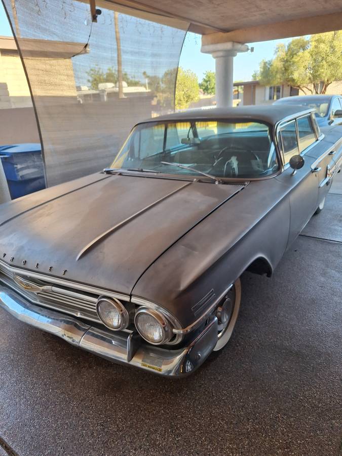 Chevrolet-Chevy-impala-1960-grey