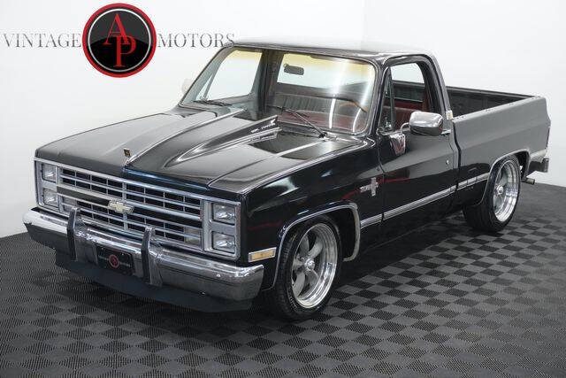 Chevrolet-Ck-10-series-1985-Black-Red