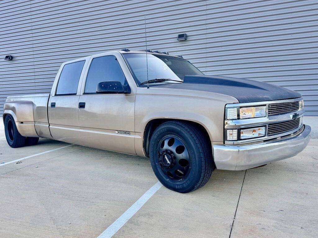Chevrolet-Ck-3500-series-1996-White-Gold