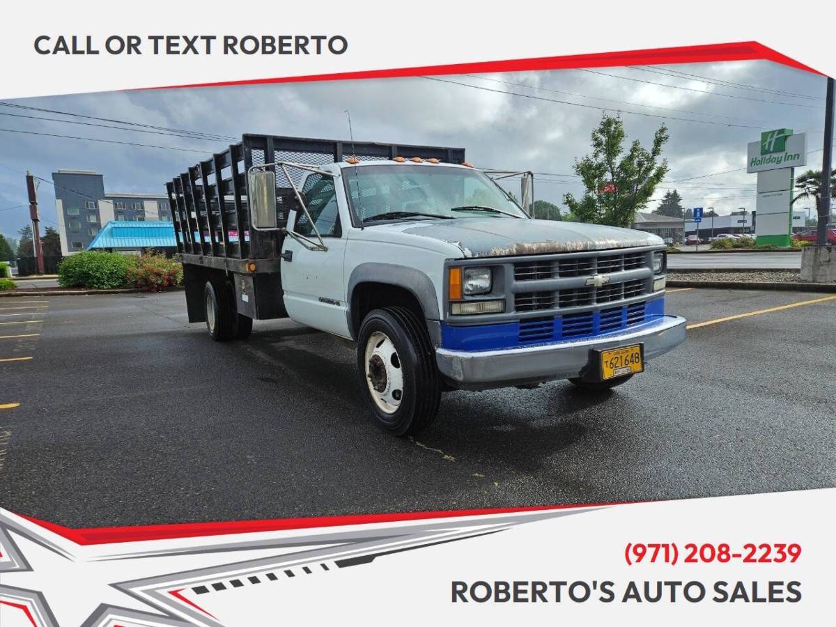Chevrolet-Ck-3500-series-1996-white