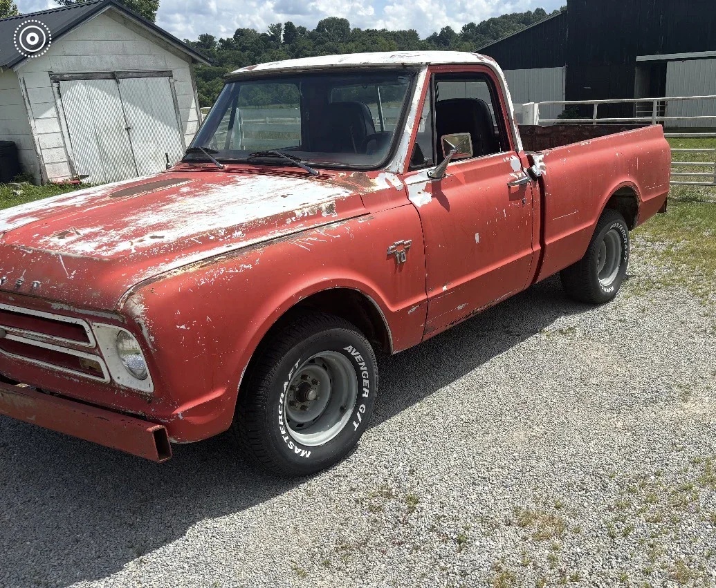 Chevrolet-Ck-truck-c10-1967-Red-Black