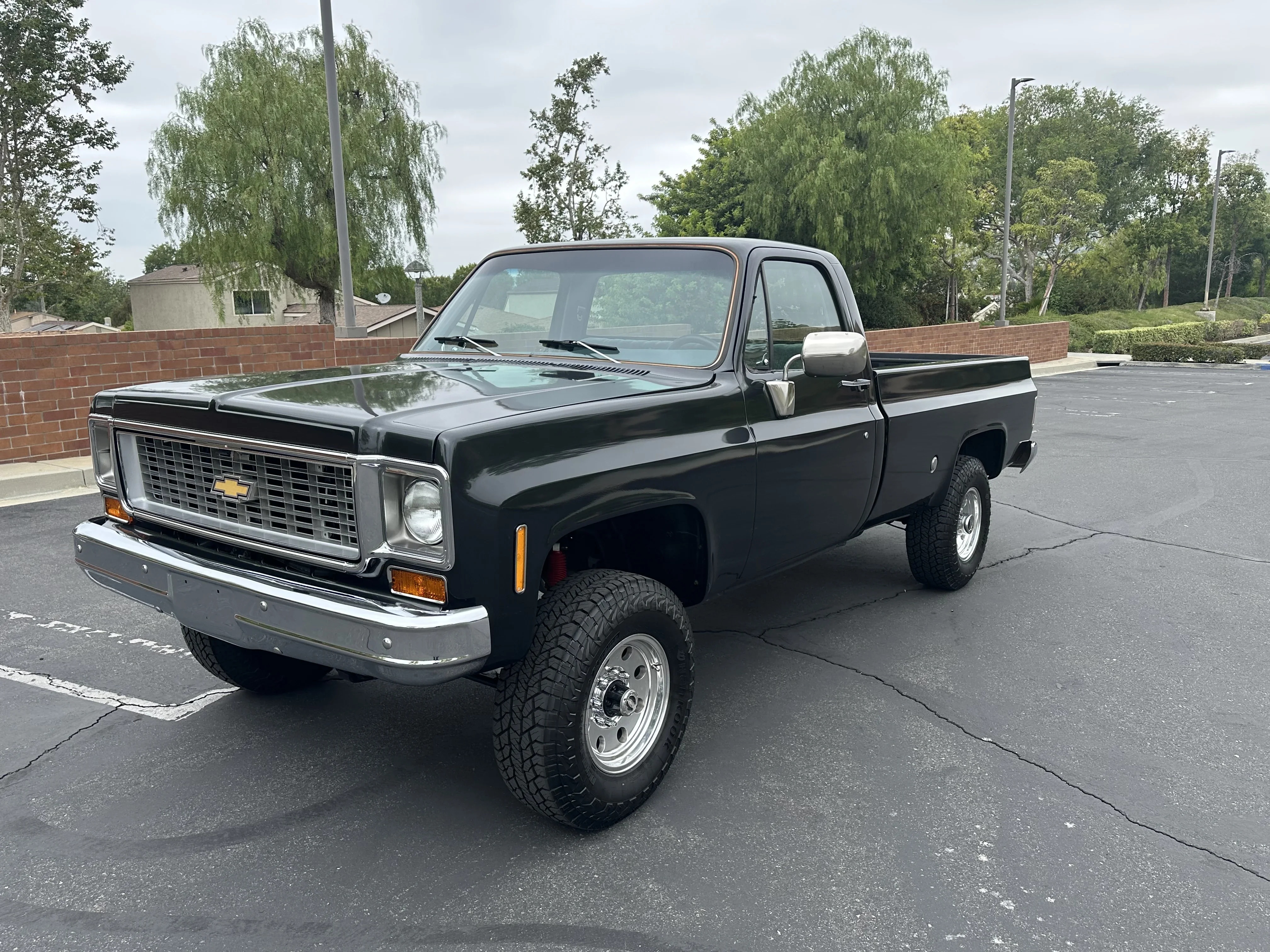 Chevrolet-Ck-truck-k20-1974-Gray-Gray