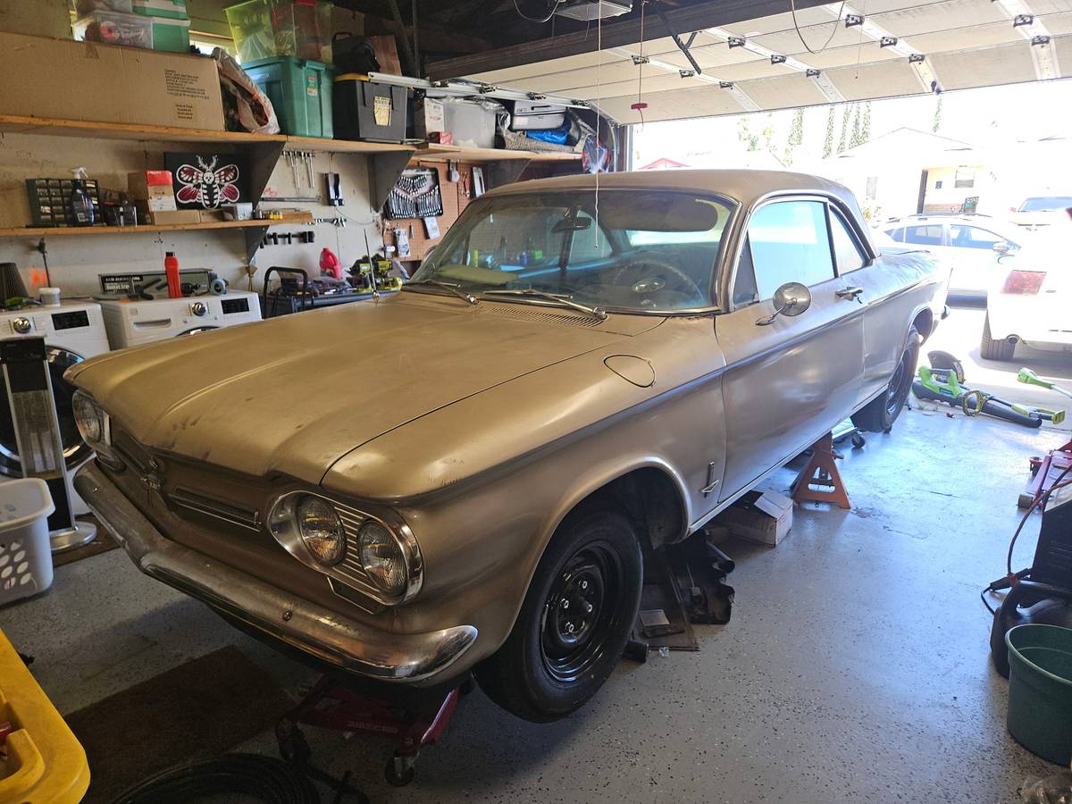 Chevrolet-Corvair-monza-1962-brown