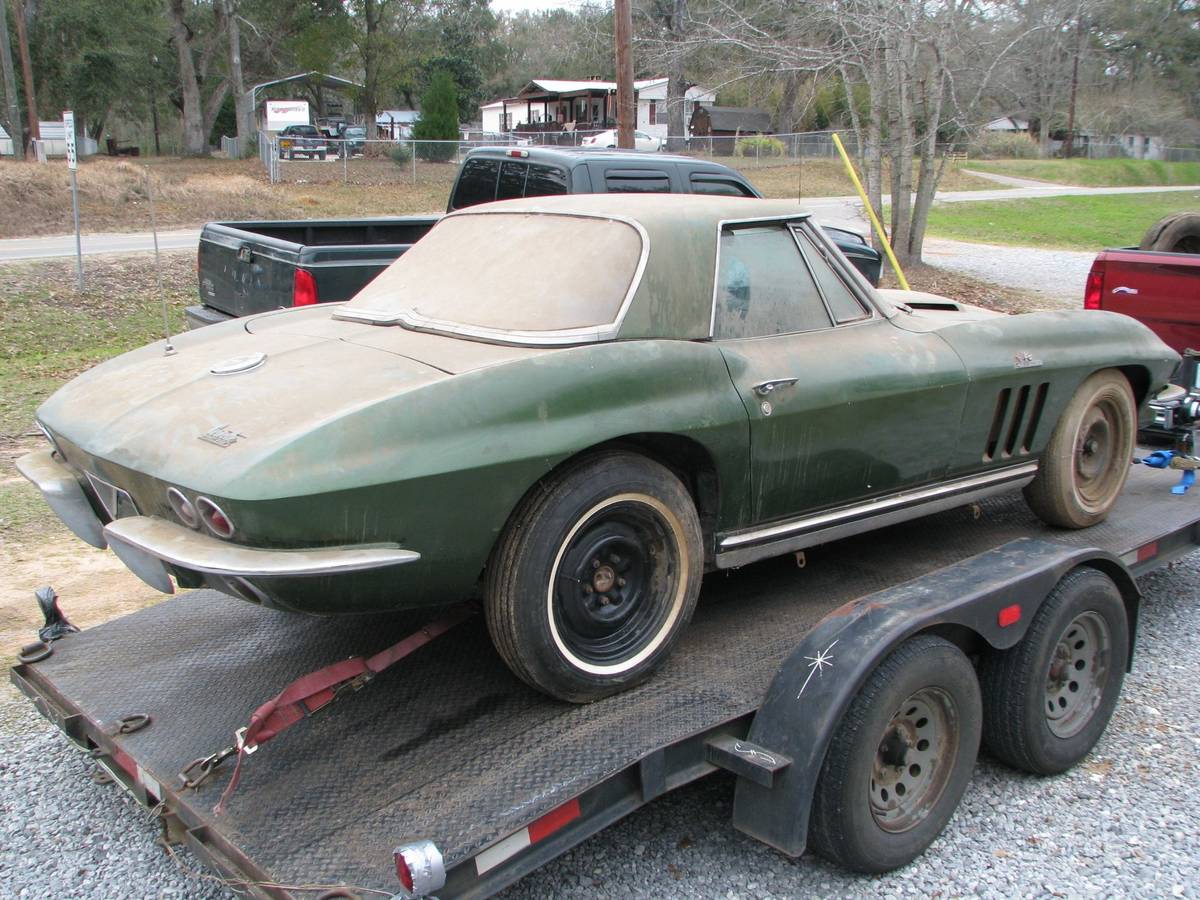 Chevrolet-Corvette-1966