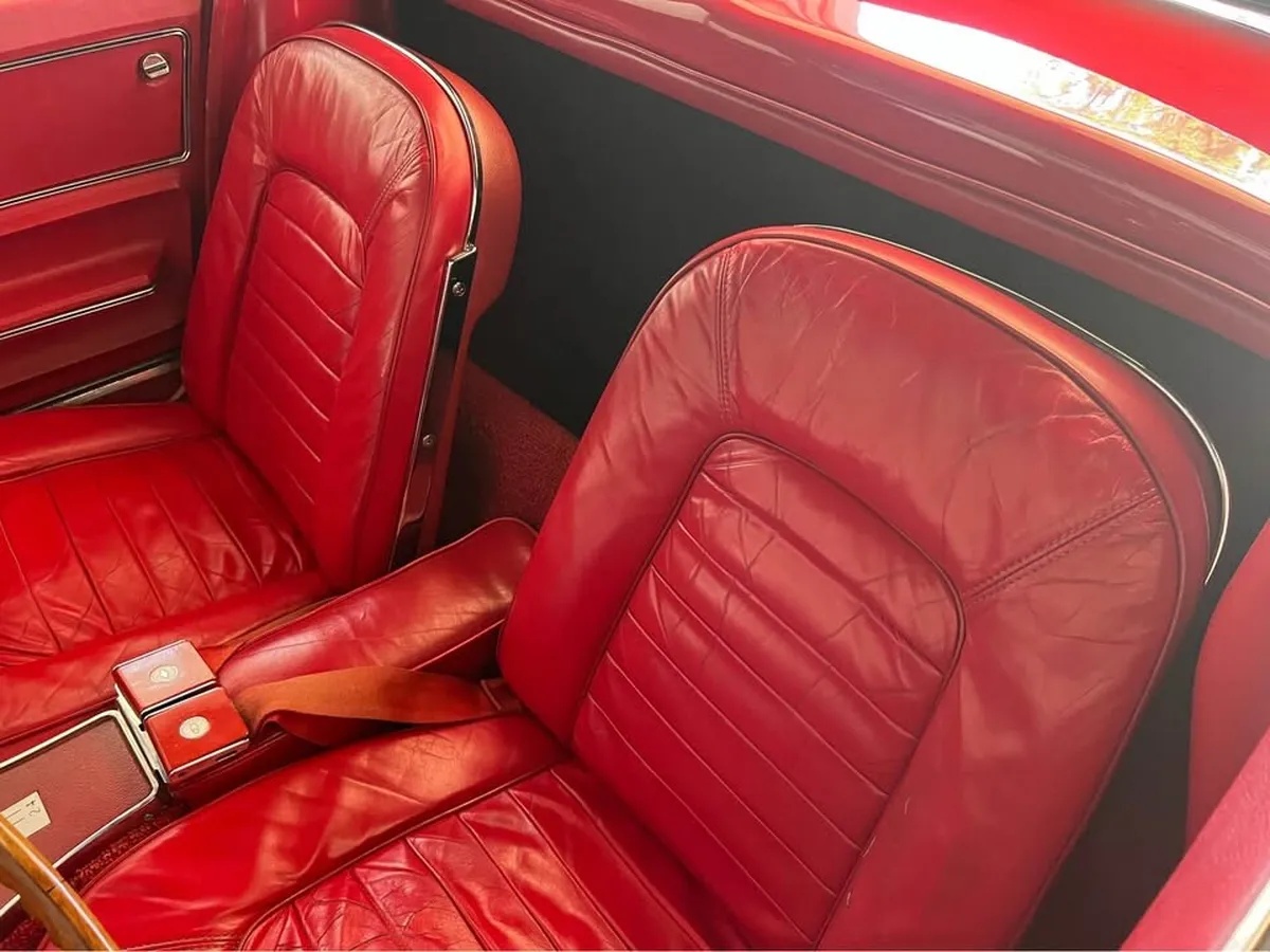 Chevrolet-Corvette-1966-Red-Red
