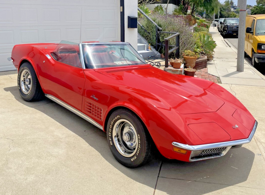 Chevrolet-Corvette-1970-Convertible-Red