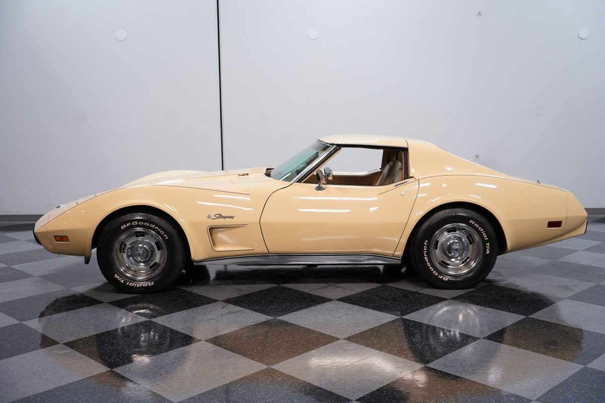 Chevrolet Corvette 1976