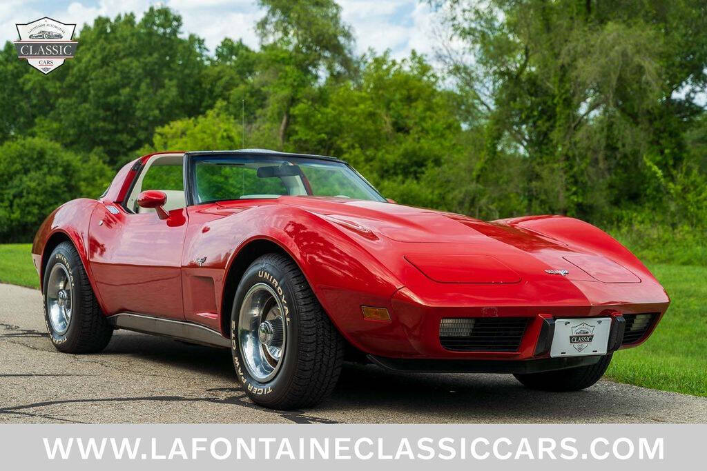 Chevrolet-Corvette-1979-Red-White