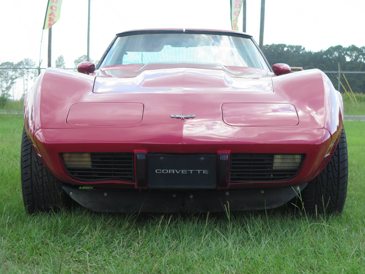 Chevrolet-Corvette-1979-red