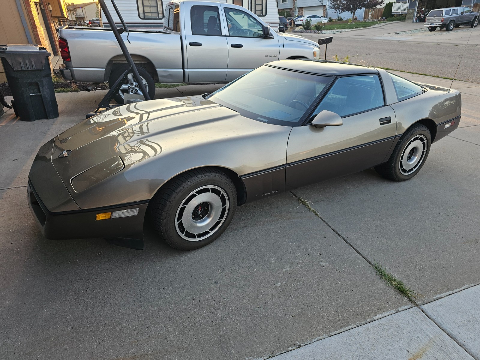 Chevrolet-Corvette-1985-Hatchback