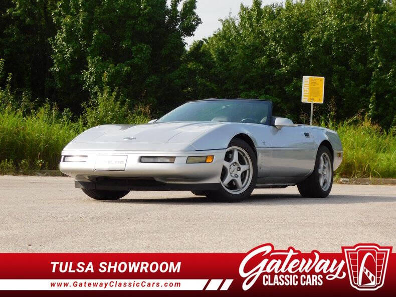 Chevrolet-Corvette-1996-Gray-Black