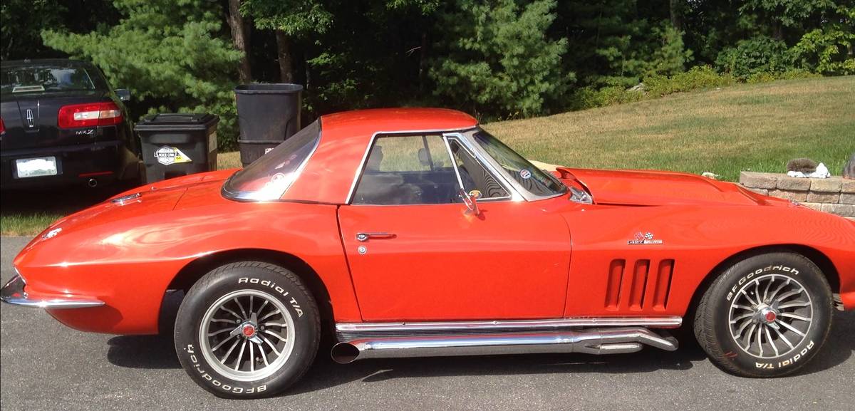 Chevrolet-Corvette-roadster-427c-1966-orange