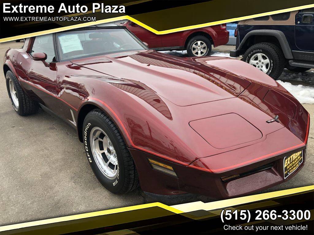 Chevrolet-Corvette-t-tops-1981-red