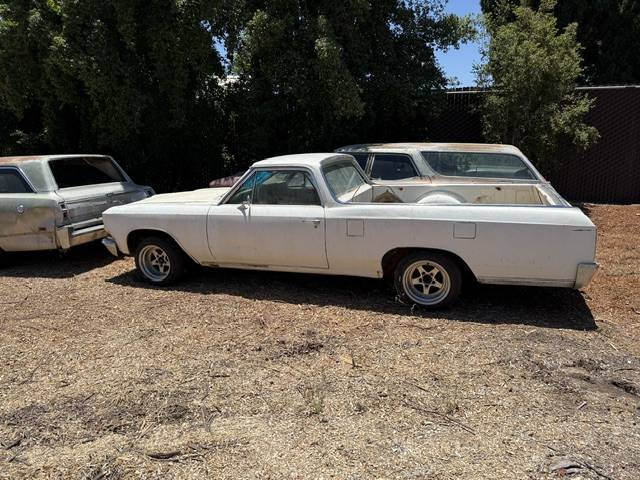 Chevrolet-El-camino-1966-white