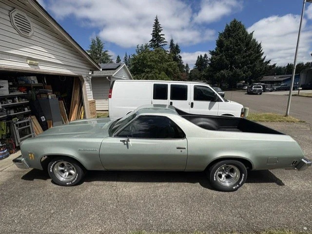 Chevrolet-El-camino-v8-1973-Green-Tan