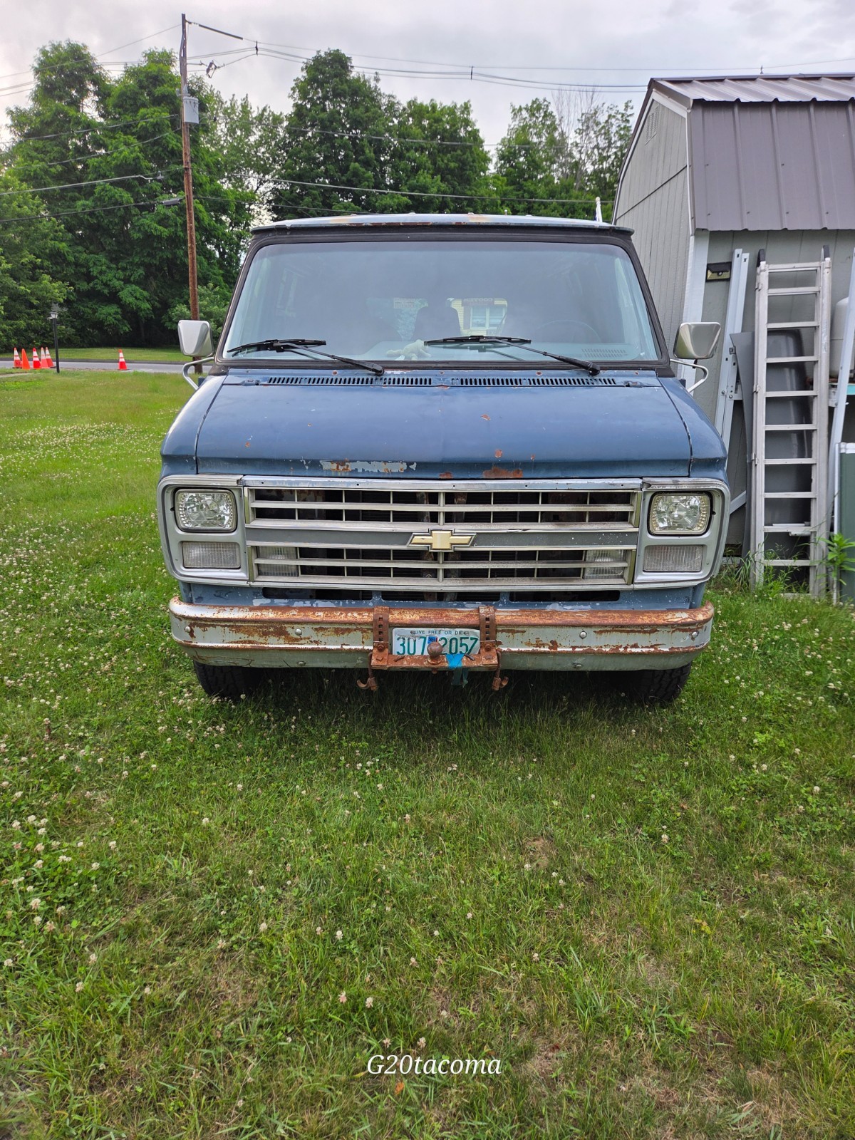 Chevrolet-G20-Van-1988-Standard-Passenger-Van-Blue