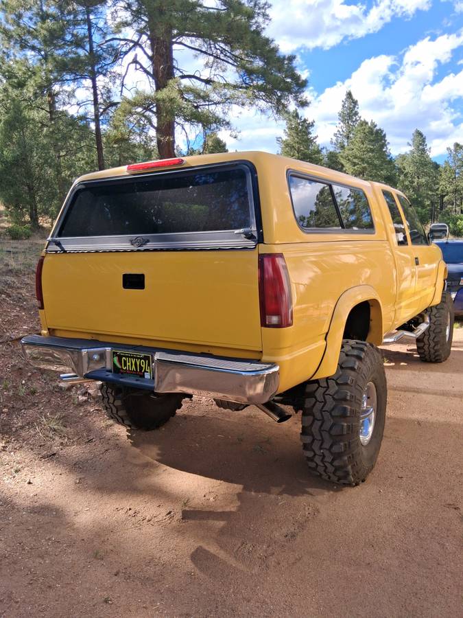 Chevrolet-Gmc-1994-yellow