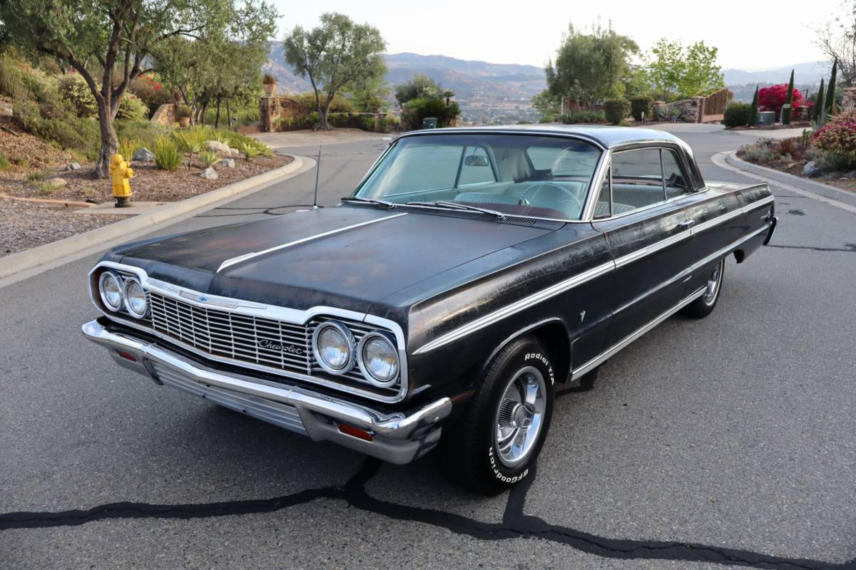 Chevrolet-Impala-1964