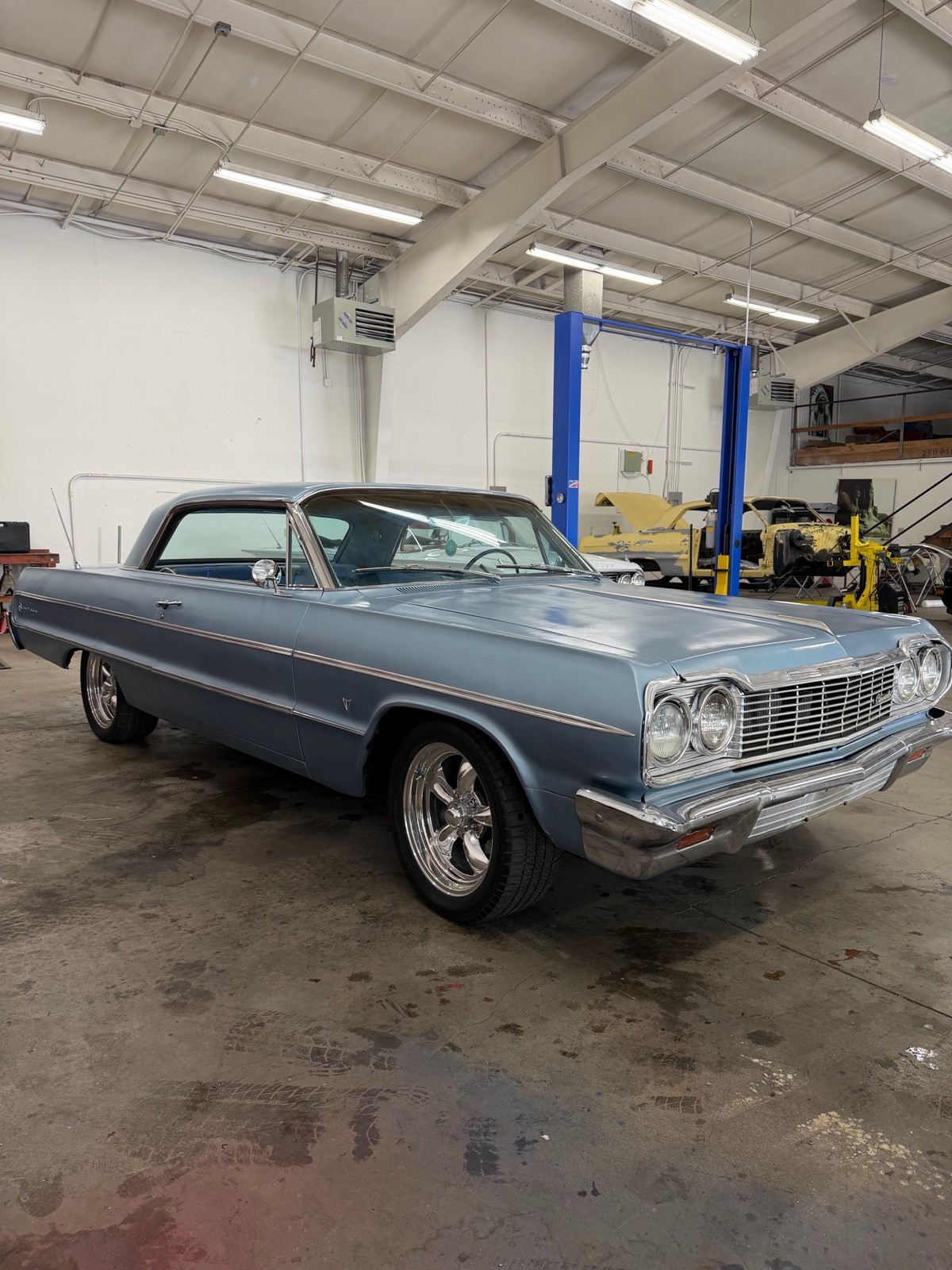 Chevrolet Impala 1964