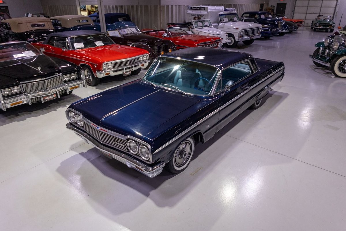 Chevrolet Impala 1964
