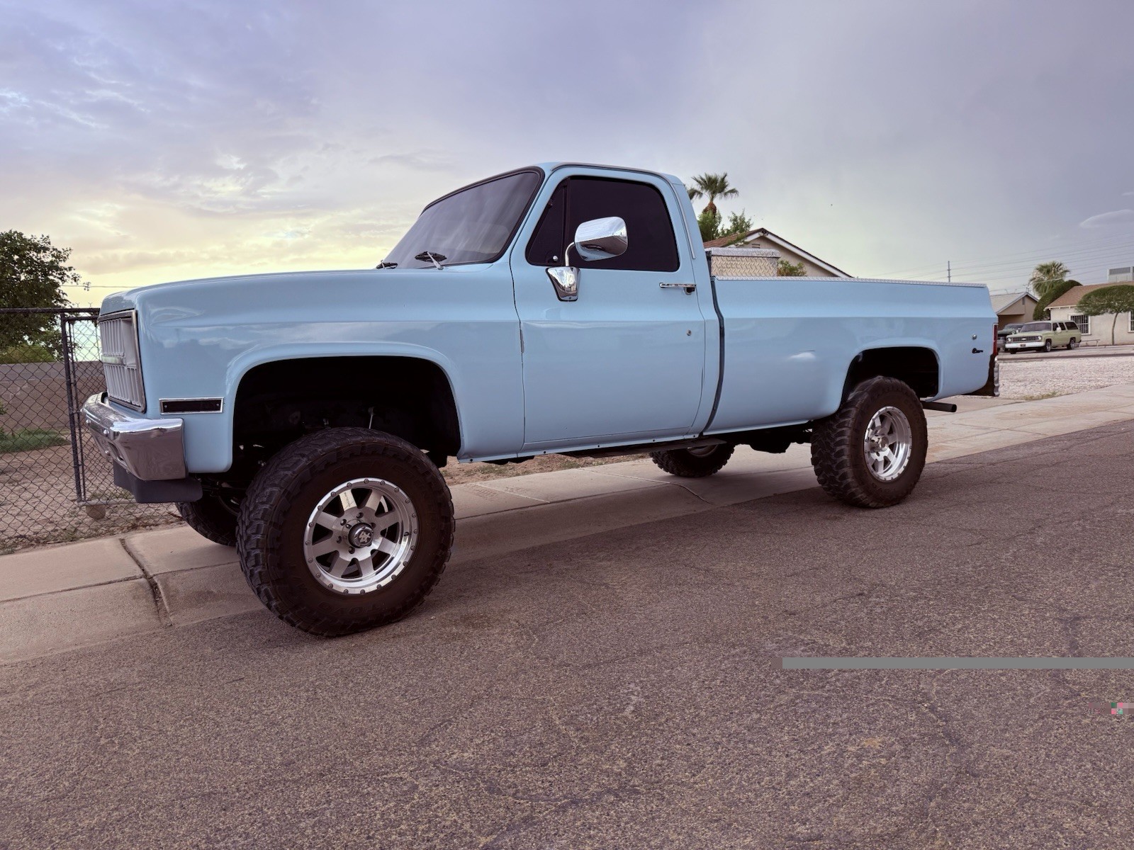 Chevrolet-K10-1982-Standard-Cab-Pickup-Blue
