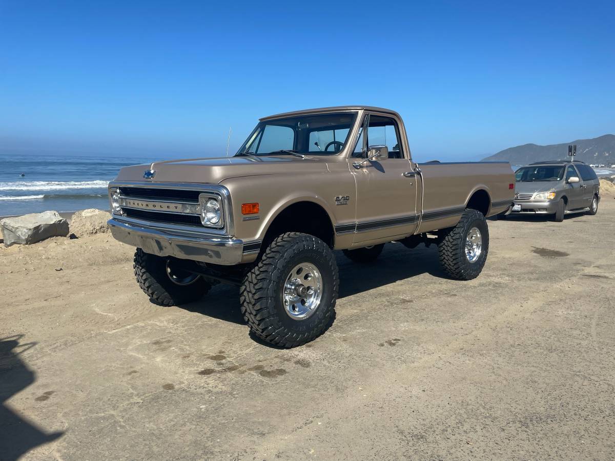 Chevrolet-K10-4x4-1970-custom