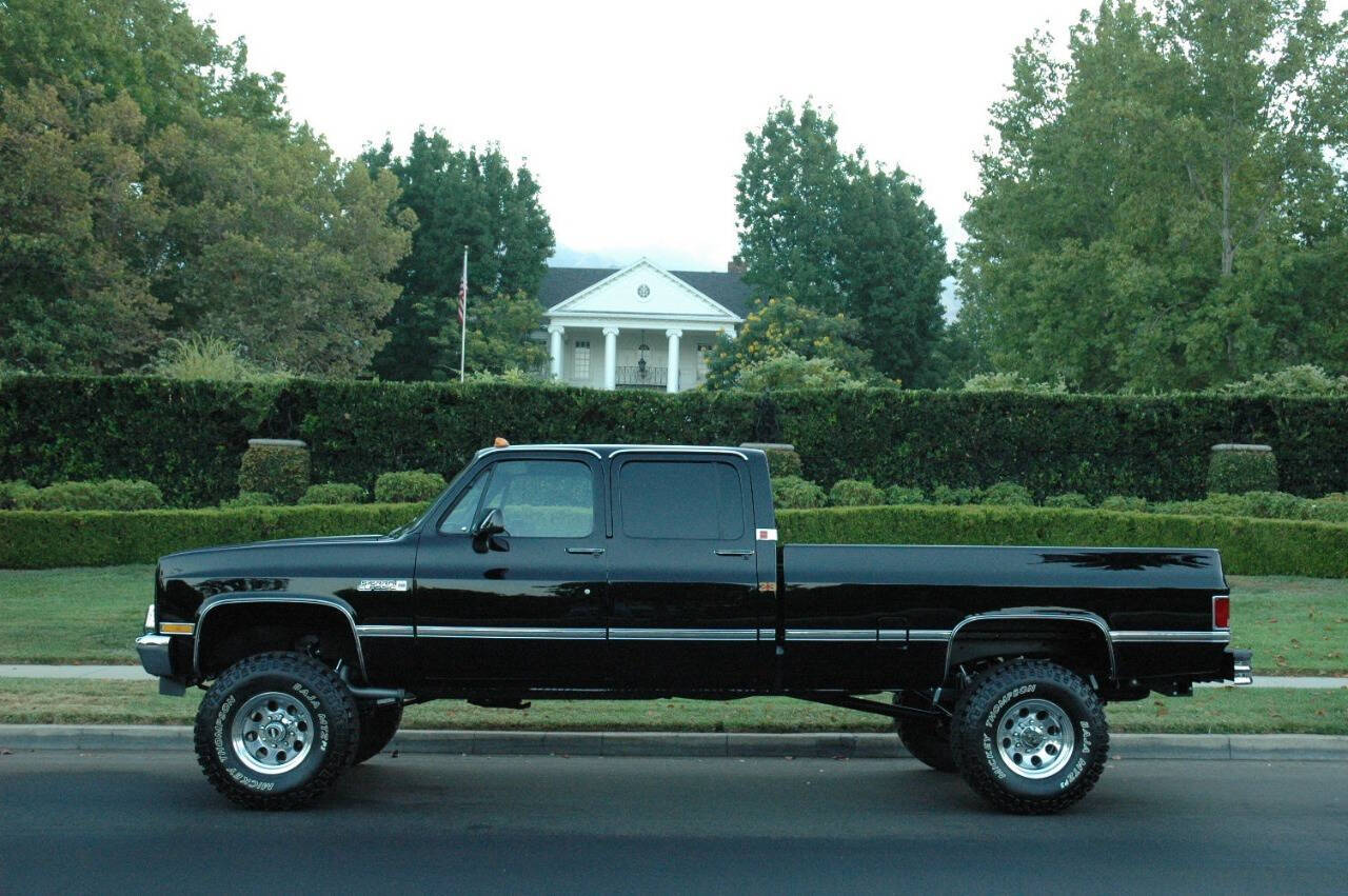 Chevrolet-Rv-3500-series-1988-Black-Black