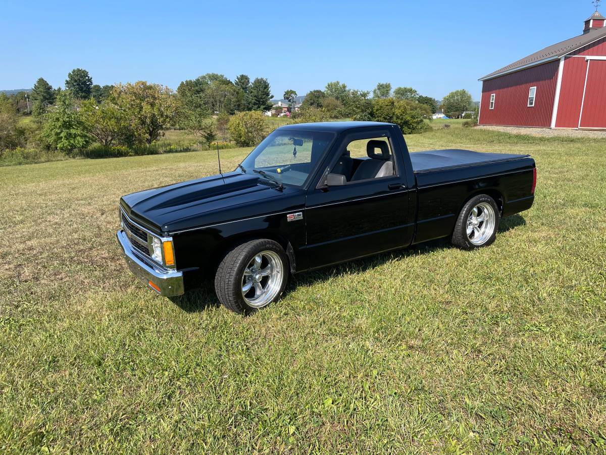 Chevrolet-S10-pickup-1987