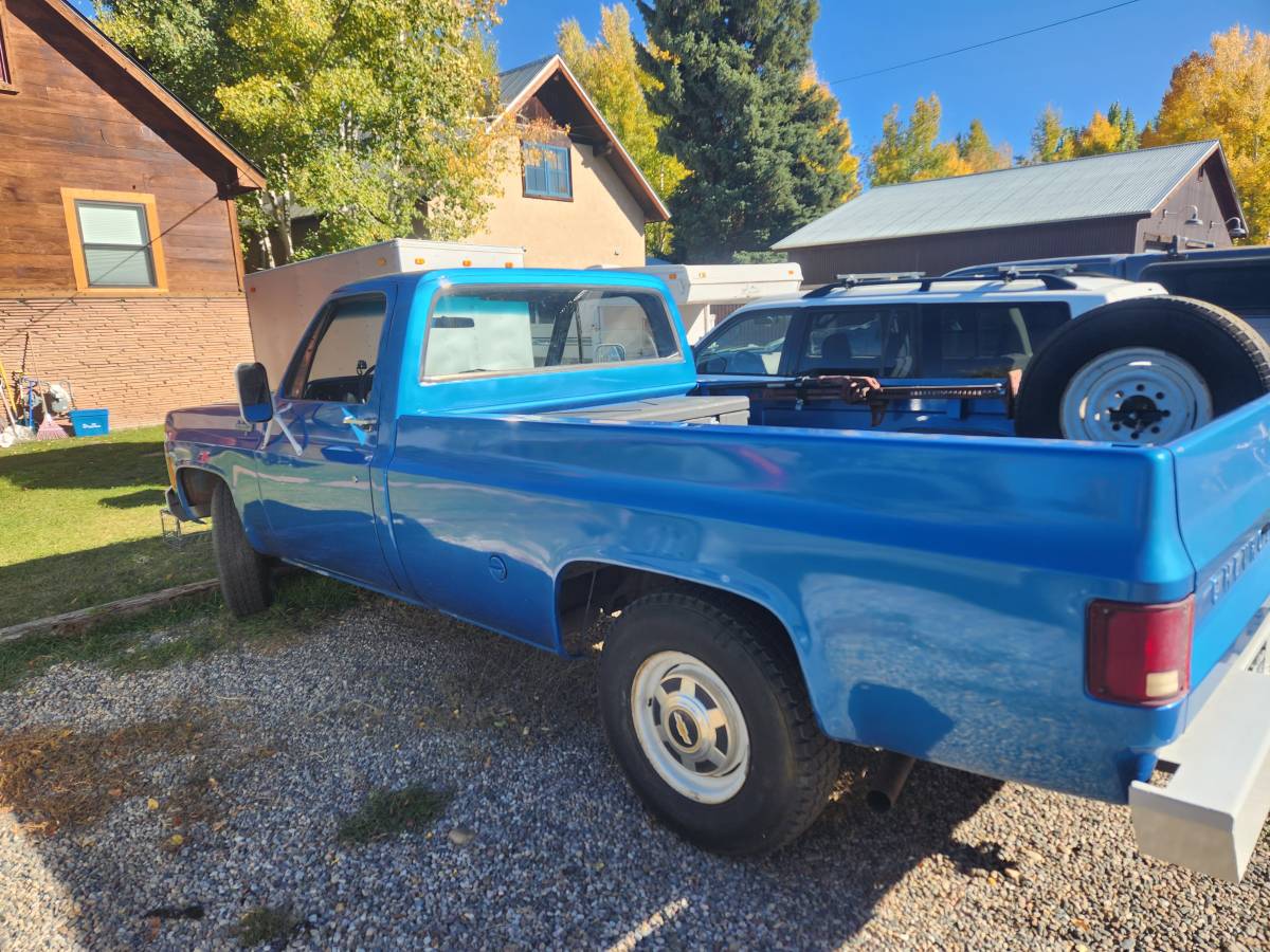 Chevrolet-Silverado-1973-blue