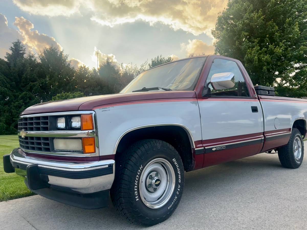 Chevrolet-Silverado-1988