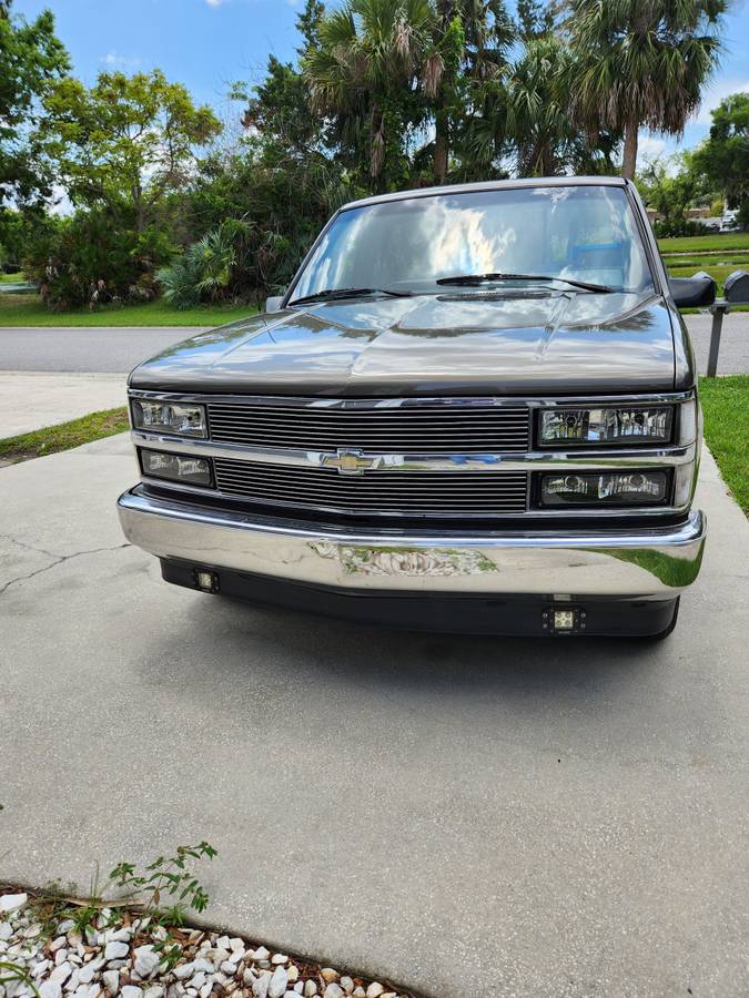 Chevrolet-Silverado-1991-grey