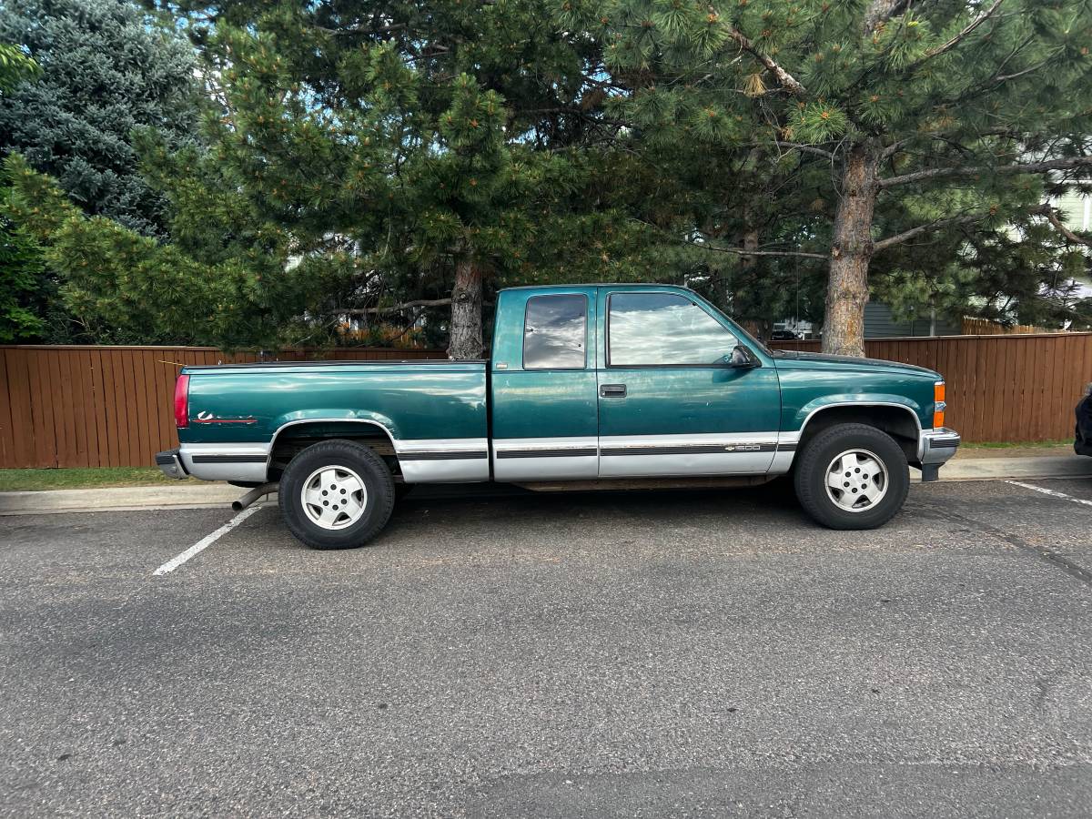 Chevrolet-Silverado-1995-green