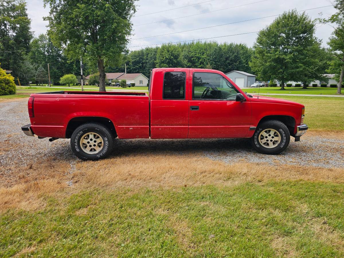 Chevrolet-Silverado-1995-red