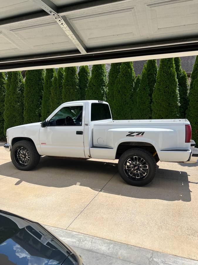 Chevrolet-Silverado-1996-white