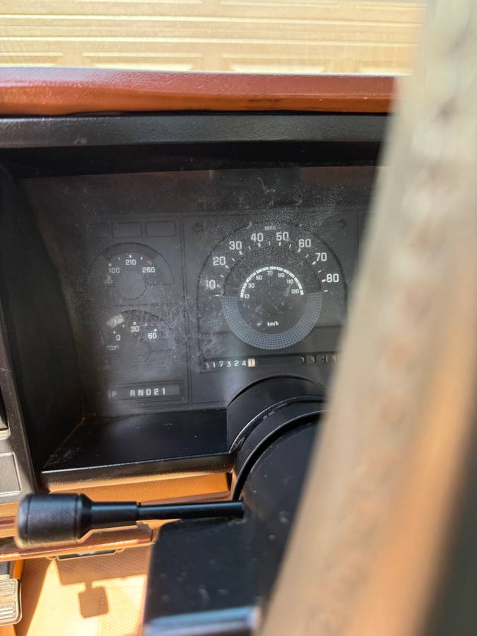 Chevrolet-Silverado-2500-1989
