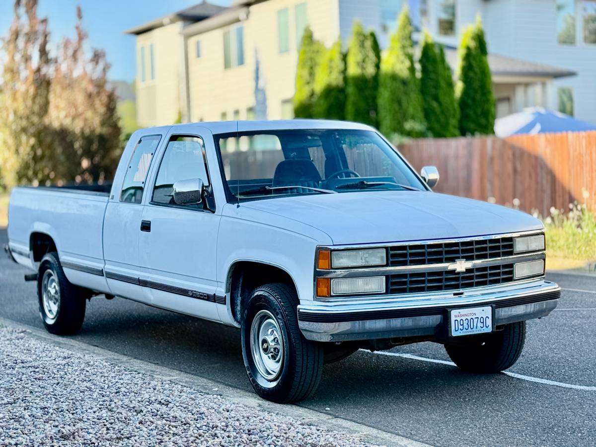 Chevrolet-Silverado-2500-1993